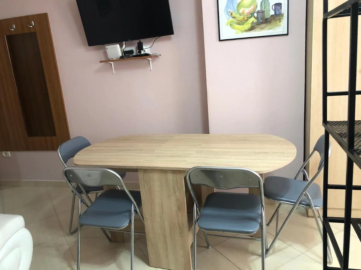 Haci Apartments Tirana 0*,  Albania